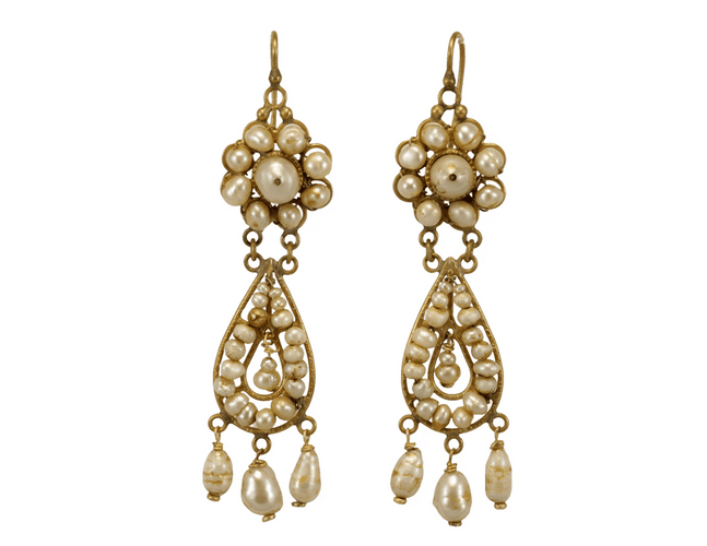 Boucles d'oreilles Boucles d'oreilles anciennes en or jaune 14 carats et perles 58 Facettes 7702