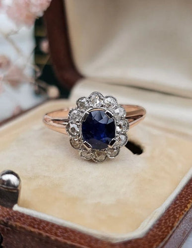 Bague 51,5 Bague marguerite en or rose et platine avec saphir et diamants 58 Facettes 387