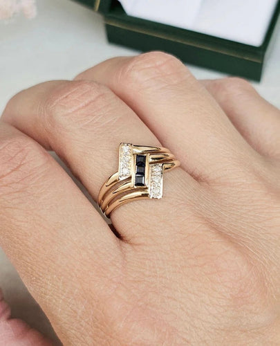 Bague 58 Bague vintage en or jaune 18 carats avec saphirs et diamants 58 Facettes 592