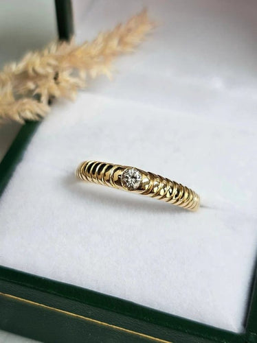 Bague 55.5 Bague en or jaune 18 carats sertie d’un diamant taille brillant 58 Facettes 669