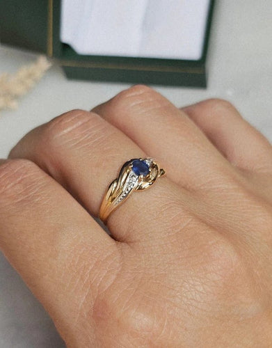 Bague 55 Bague saphir ovale en or jaune et or blanc 18 carats 58 Facettes 637