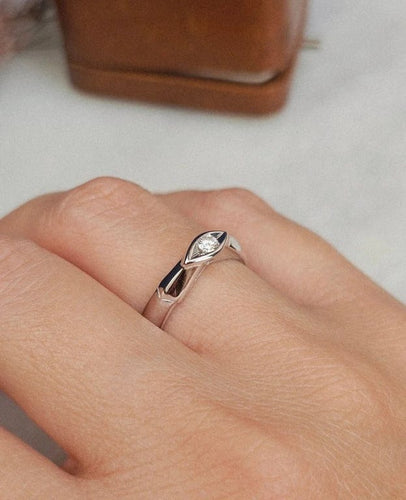 Bague 53 Polello - Bague solitaire en or blanc 18 carats avec diamant 0,10 ct 58 Facettes 630