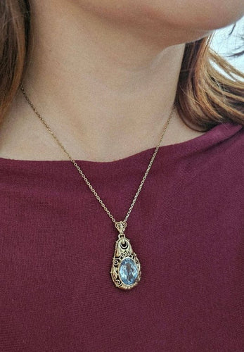 Pendentif Pendentif néo-victorien en or jaune 14 carats et spinelle bleu 58 Facettes 511