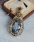 Pendentif Pendentif néo-victorien en or jaune 14 carats et spinelle bleu 58 Facettes 511