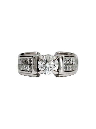 Bague 51.5 Bague solitaire accompagné en or blanc 18k et diamants 58 Facettes 1-888/1