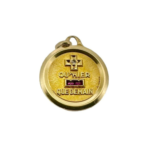 Pendentif Augis - Médaille d’amour en or jaune 18 carats, diamant et rubis 58 Facettes