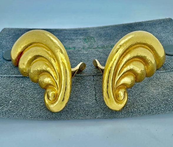 Boucles d'oreilles Lalaounis - Clips d’oreilles Coquillages en or jaune 18 carats 58 Facettes