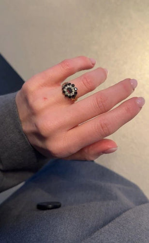 Bague 54 Bague en or jaune 18 carats ornée de grenats et perles 58 Facettes