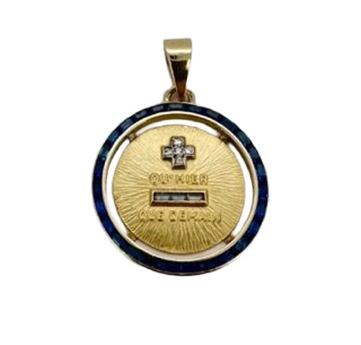 Pendentif A. Augis - Médaille d’amour en or jaune 18 carats, diamants et saphirs 58 Facettes