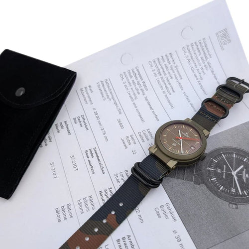 Montre IWC Schaffhausen Porsche Design - Montre Compass IW3510 olive, circa 1978 58 Facettes