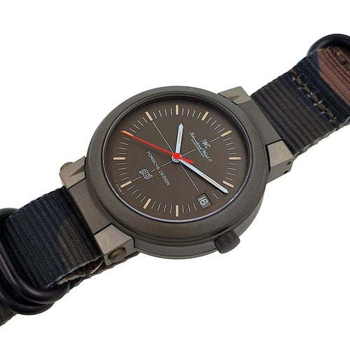 Montre IWC Schaffhausen Porsche Design - Montre Compass IW3510 olive, circa 1978 58 Facettes