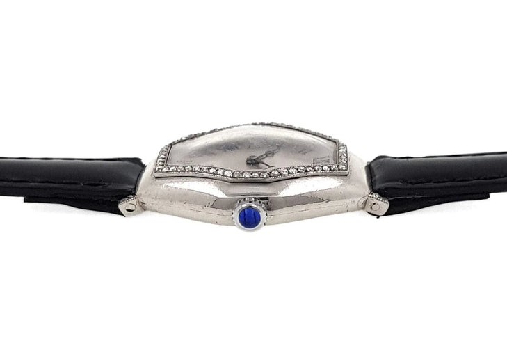 Montre Ferdinand Verger Frères - Montre tonneau en platine sertie de diamants 58 Facettes