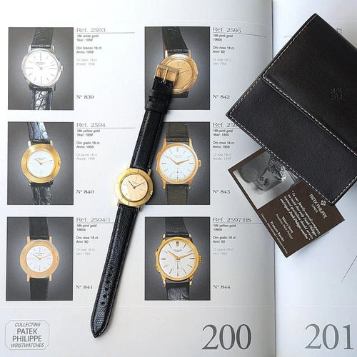 Montre Patek Philippe Calatrava - Montre Disco Volante réf. 2594 en or jaune 18 ct 58 Facettes