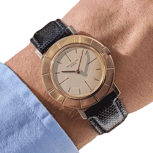 Montre Patek Philippe Calatrava - Montre Disco Volante réf. 2594 en or jaune 18 ct 58 Facettes