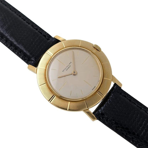 Montre Patek Philippe Calatrava - Montre Disco Volante réf. 2594 en or jaune 18 ct 58 Facettes