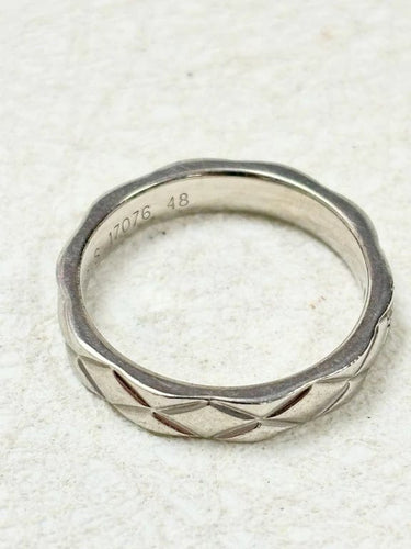Bague 48 Chanel Coco Crush - Bague mini motif matelassé en platine diamant 58 Facettes WC-2025-2214