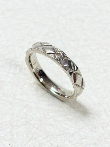 Bague 48 Chanel Coco Crush - Bague mini motif matelassé en platine diamant 58 Facettes WC-2025-2214