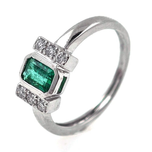 Bague 53 Bague en or blanc 18 carats avec émeraude et diamants 58 Facettes AO-0006