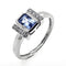 Bague Bague en or blanc 18 carats avec saphir bleu de Ceylan et diamants 58 Facettes AO-0011