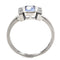 Bague Bague en or blanc 18 carats avec saphir bleu de Ceylan et diamants 58 Facettes AO-0011
