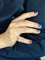 Bague Bague en or blanc 18 carats avec saphir bleu de Ceylan et diamants 58 Facettes AO-0011