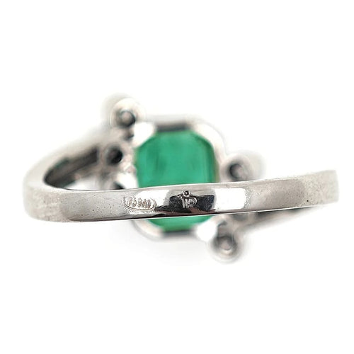 Bague 54 Bague en or blanc 18 carats avec émeraude et diamants 58 Facettes AO-0009