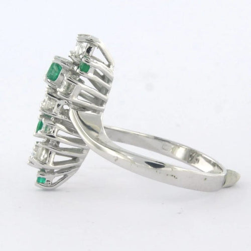 Bague 60 Bague en or blanc 14 carats avec émeraude et diamants 0,85 ct 58 Facettes