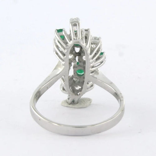Bague 60 Bague en or blanc 14 carats avec émeraude et diamants 0,85 ct 58 Facettes