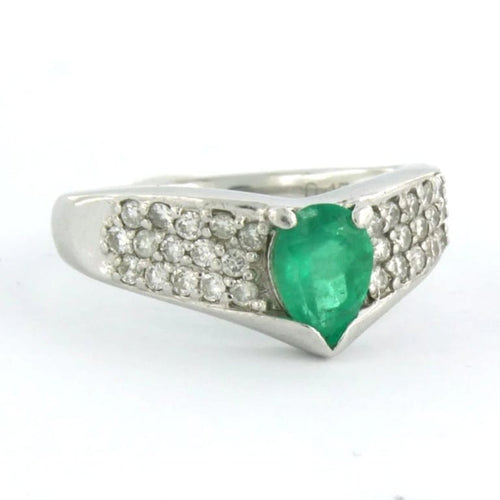 Bague 51 Bague en platine 900 sertie d’une émeraude 0,80 ct et diamants 58 Facettes