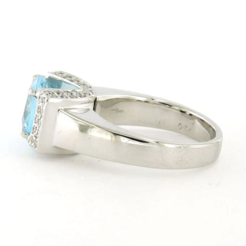 Bague 52 Bague en or blanc 14 carats sertie de topazes et de diamants 58 Facettes