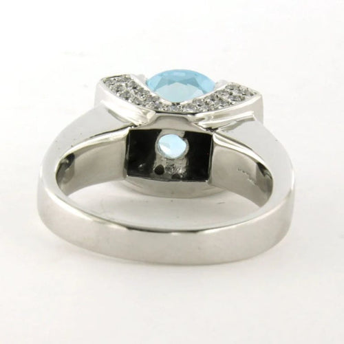 Bague 52 Bague en or blanc 14 carats sertie de topazes et de diamants 58 Facettes