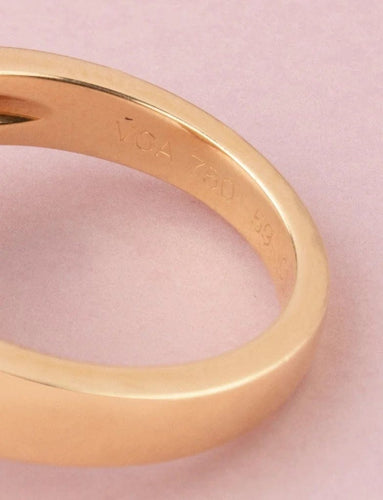 Bague 59 Van Cleef & Arpels Pure Alhambra - Bague en or jaune 18k et nacre blanche 58 Facettes