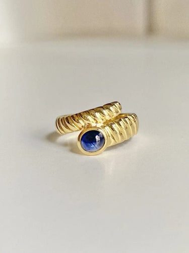 Bague 53 Bague serpent godronnée en or jaune 18k et saphir cabochon 58 Facettes