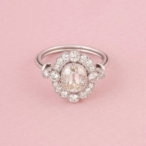 Bague 52.5 Bague en platine sertie de diamants, 1,51 ct 58 Facettes
