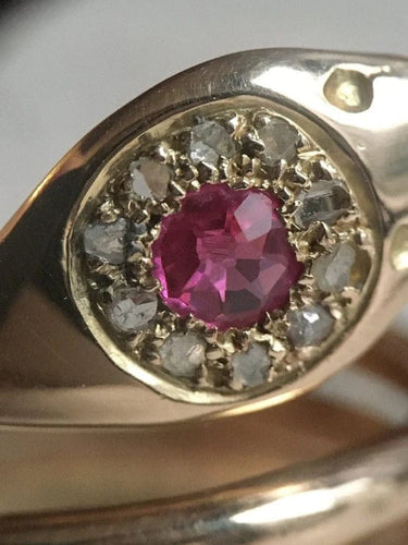 Bague 64-65 Bague serpent ancienne en or rose 18k, rubis et diamants 58 Facettes