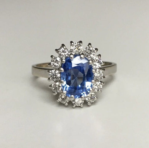 Bague 58.5 Bague pompadour en or blanc 18 k et platine, saphir de Ceylan et diamants 58 Facettes
