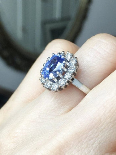 Bague 58.5 Bague pompadour en or blanc 18 k et platine, saphir de Ceylan et diamants 58 Facettes