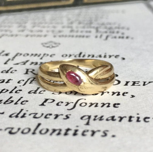 Bague 49 Bague serpent enroulé en or jaune 18k et rubis 58 Facettes