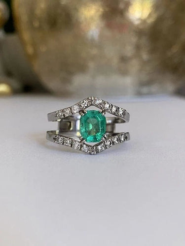 Bague 58.5 Bague - Or blanc 18K, émeraude et diamants 58 Facettes