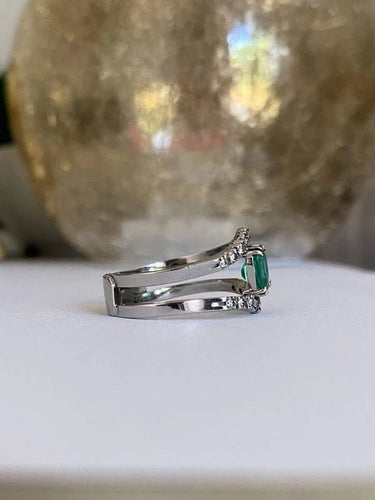 Bague 58.5 Bague - Or blanc 18K, émeraude et diamants 58 Facettes