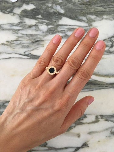 Bague 51 Bvlgari BVLGARI BVLGARI - Bague en or rose 18K nacre et onyx 58 Facettes