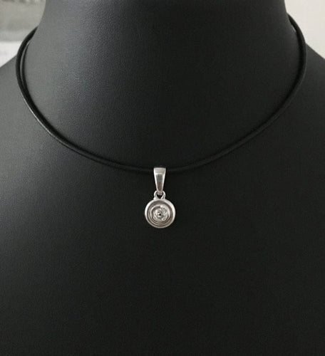 Pendentif Pendentif en or blanc 18K serti d’un diamant taille ancienne 0,25 ct 58 Facettes