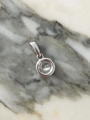Pendentif Pendentif en or blanc 18K serti d’un diamant taille ancienne 0,25 ct 58 Facettes