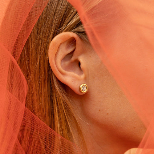 Boucles d'oreilles Clous d’oreilles n° 70 en or jaune 18 carats et diamants 58 Facettes INV070