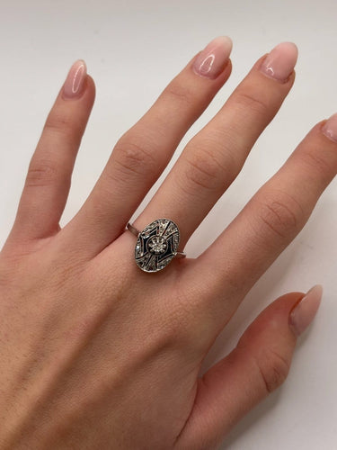 Bague 57 Bague ancienne en or blanc 18K avec saphirs et diamants 0,25 ct 58 Facettes 1416