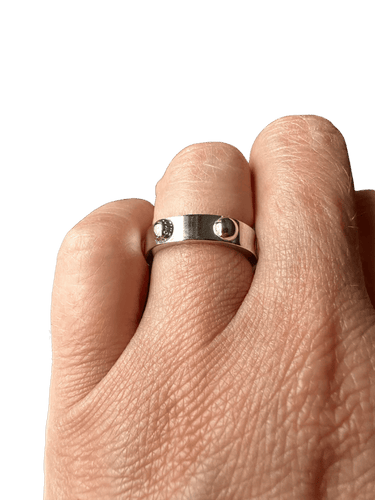Bague 52 Louis Vuitton Clous - Bague en or blanc 18 carats 58 Facettes 1.0001577/1