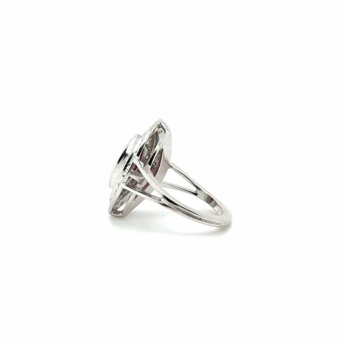 Bague 48 Bague marquise en or blanc 18 carats, rubis et diamants 58 Facettes 11078/15