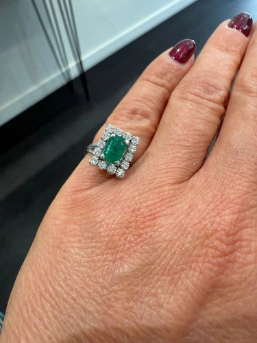 Bague 48 Bague vintage en or blanc 18 carats, émeraude et diamants 58 Facettes 1.0001674/1