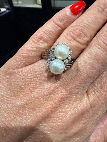 Bague 57 Bague Toi et Moi en or blanc 18 carats, perles de culture et diamants 58 Facettes 1.0001830/3