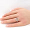 Bague 53 Bague en or blanc 18 carats avec pierres précieuses et diamants 58 Facettes